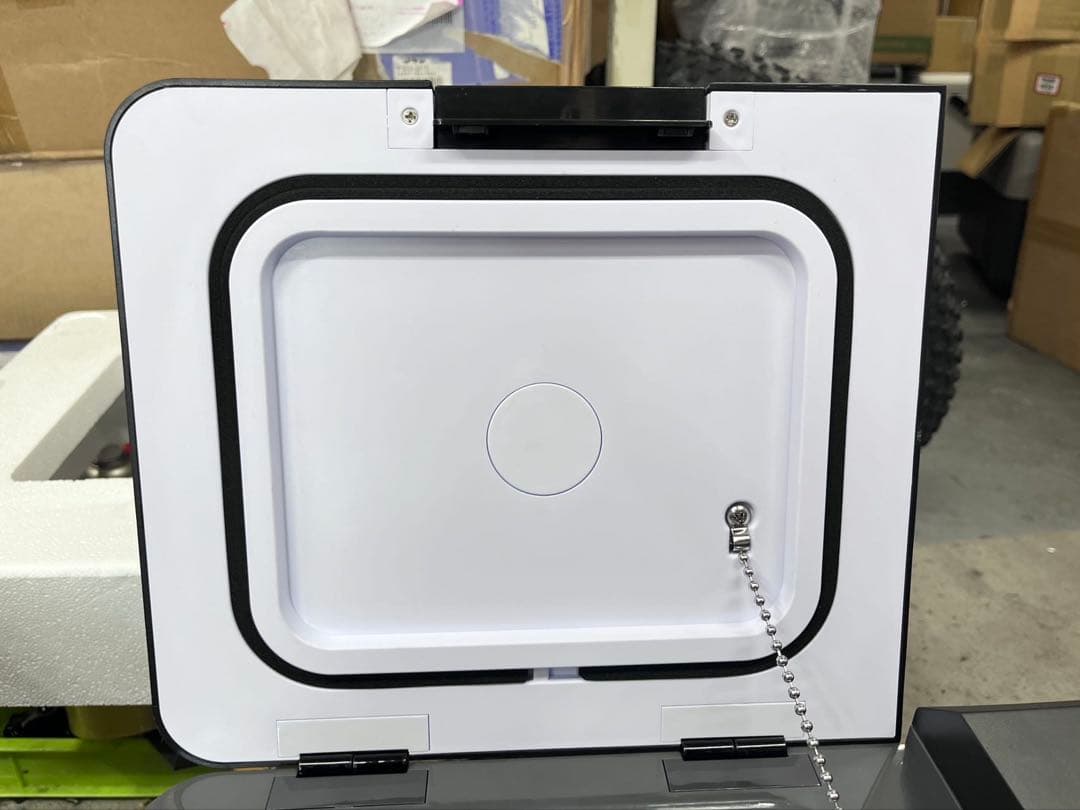 車載冷蔵庫 9L -20℃～10℃ 45W12V/24V/内蔵バッテリー別売り