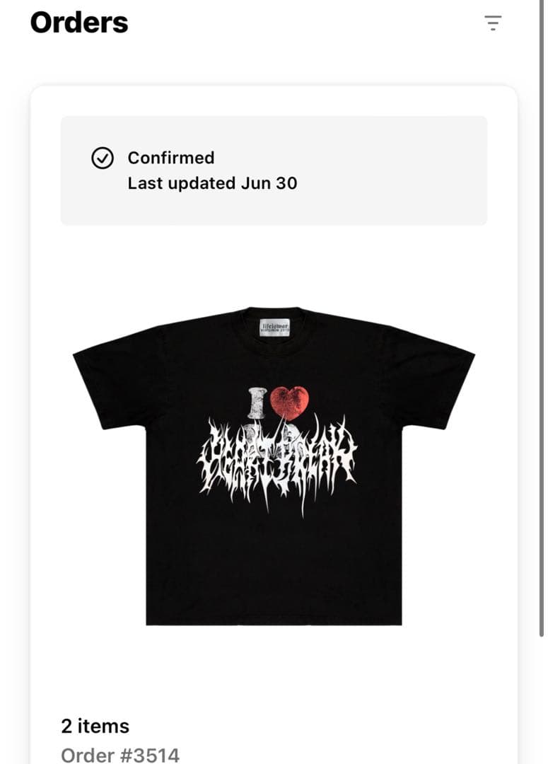 A*様 life is war heartbreak T-shirt