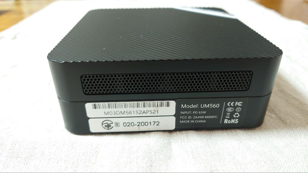 MINIS FORUM UM560　16GB/SSD 512GB