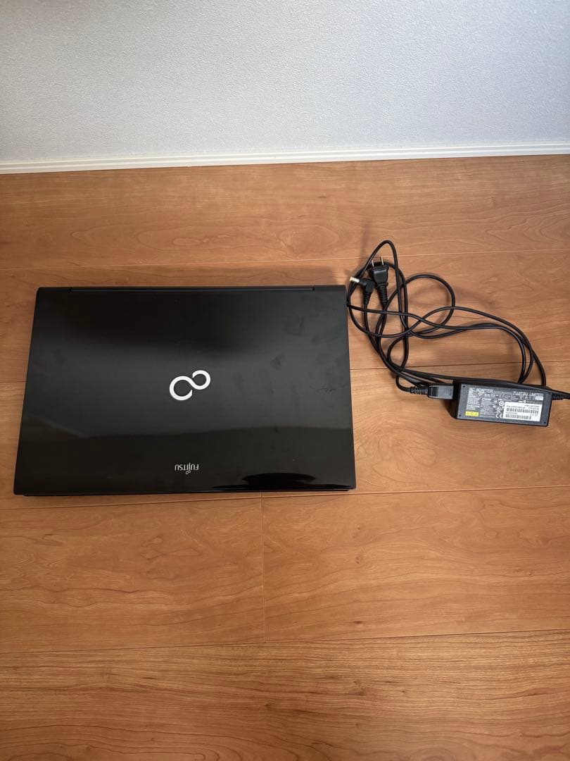 FMV LIFEBOOK AH56/K ノートPC