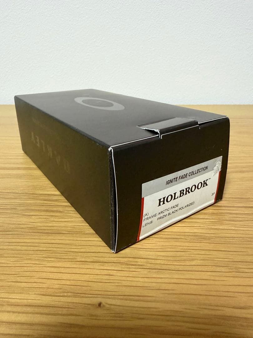 小物 OAKLEY HOLBROOK