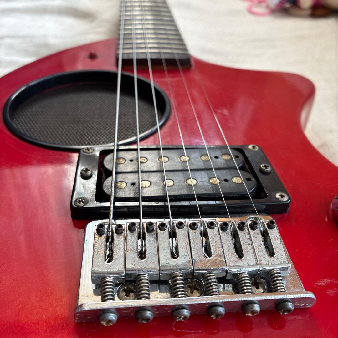 m*様 Fernandes zo-3 赤