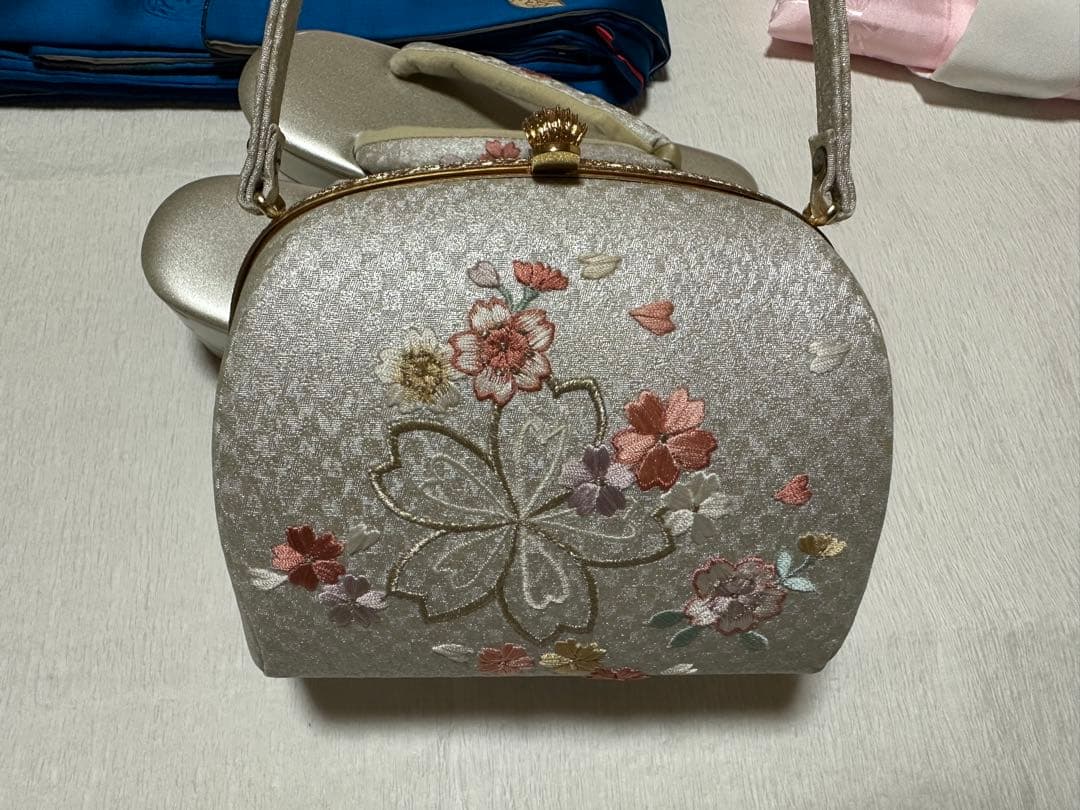 振袖フルセット 薔薇 モダン ブルー×ゴールド 成人式 振袖一式 人気のブルー系