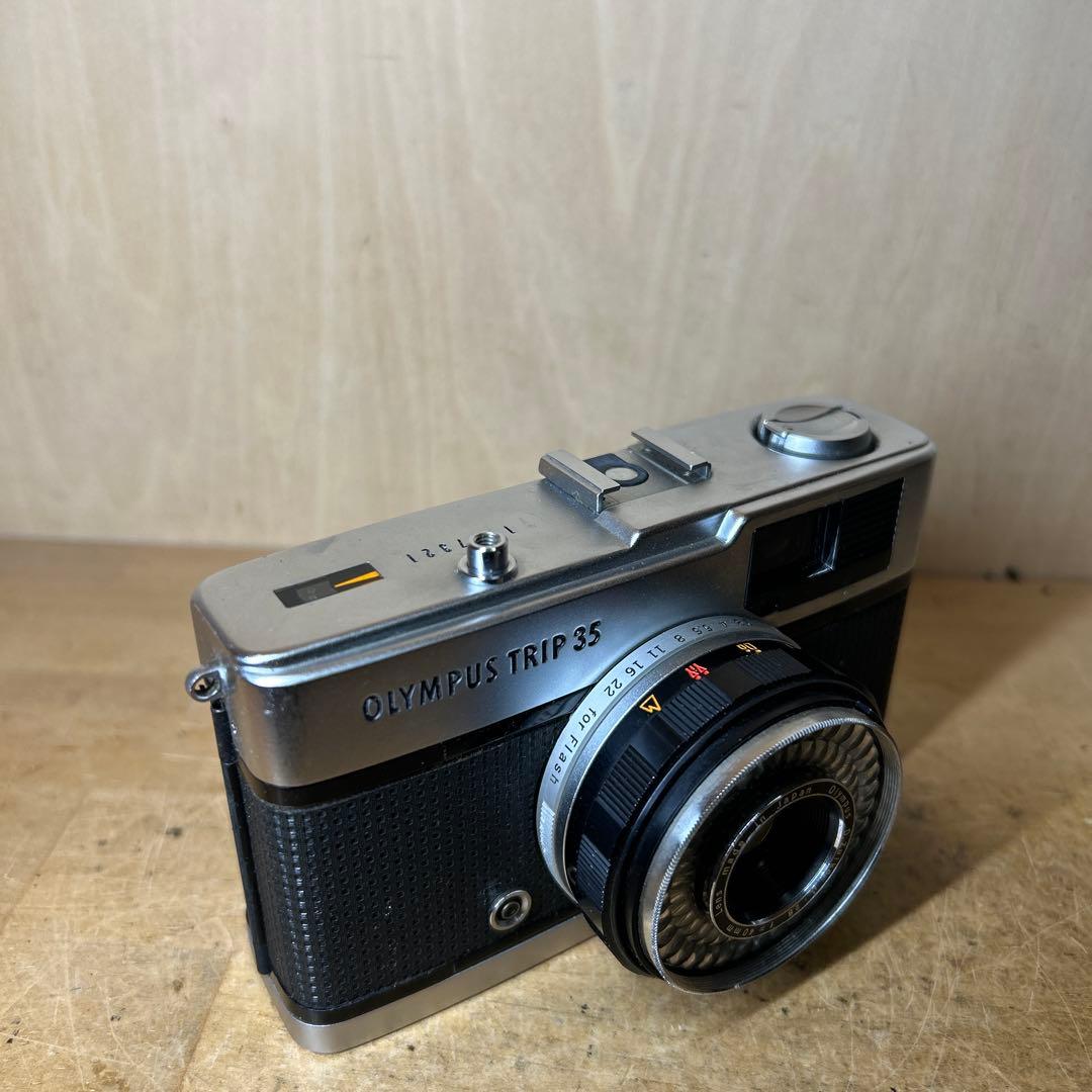 Olympus Trip 35 人気カメラ　赤ベロ快完動極美品