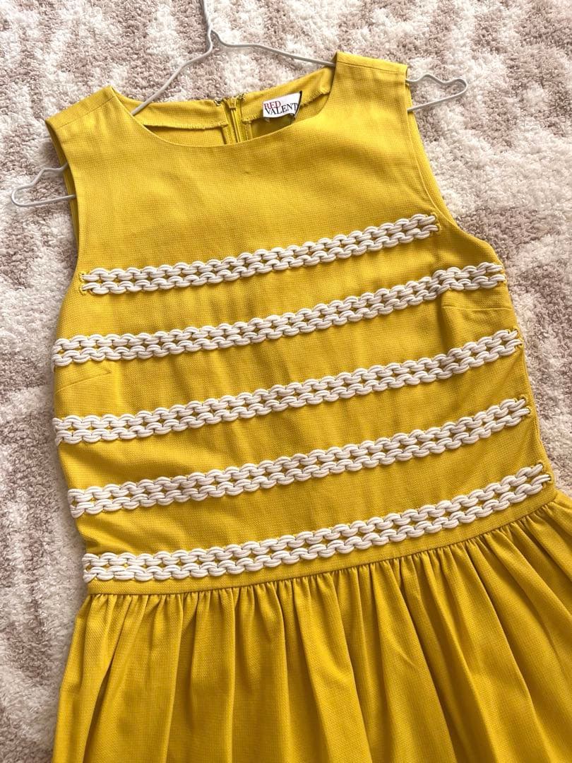 レッドヴァレンティノ イエロー ノースリーブ ひざ丈ワンピース　美品