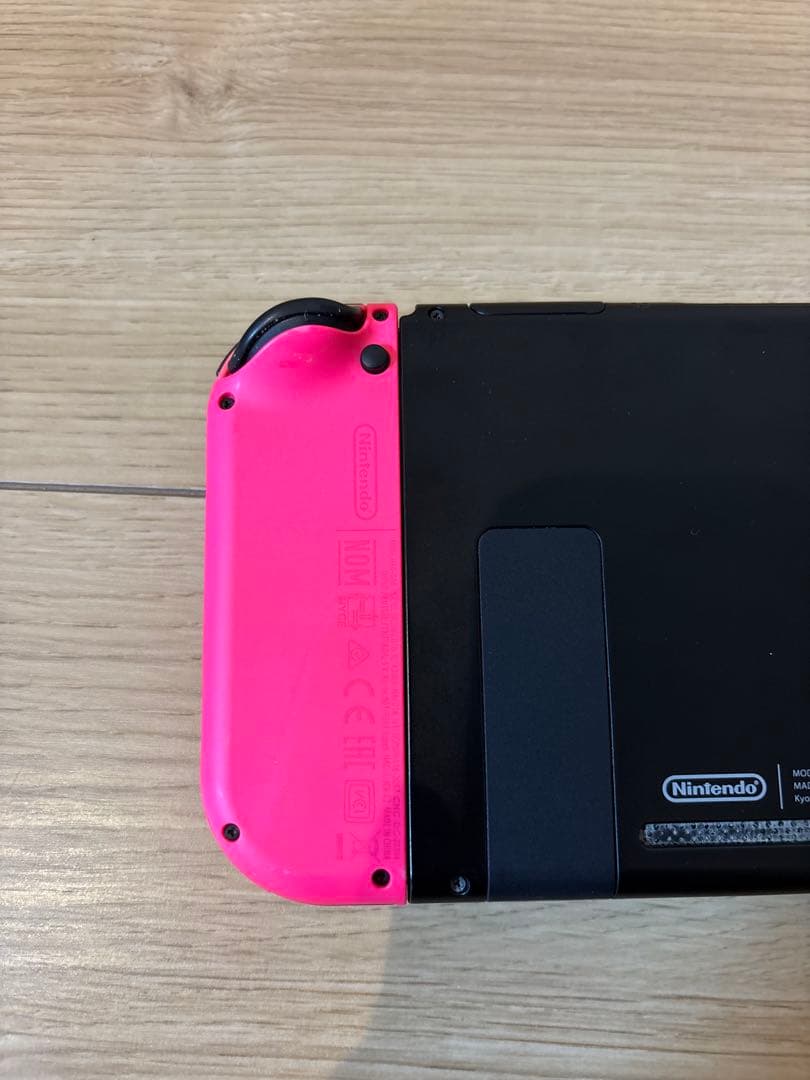 【週末限定値下げ】【美品】Nintendo Switch 本体 スプラトゥーン2