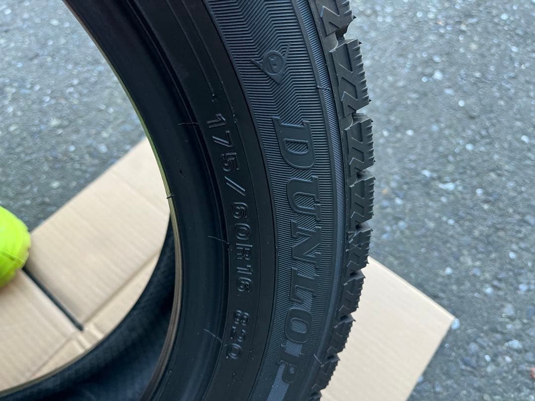 室内保管使用歴少イボ付⭐︎DUNLOP 175/60R16スタッドレス⭐︎中古セット