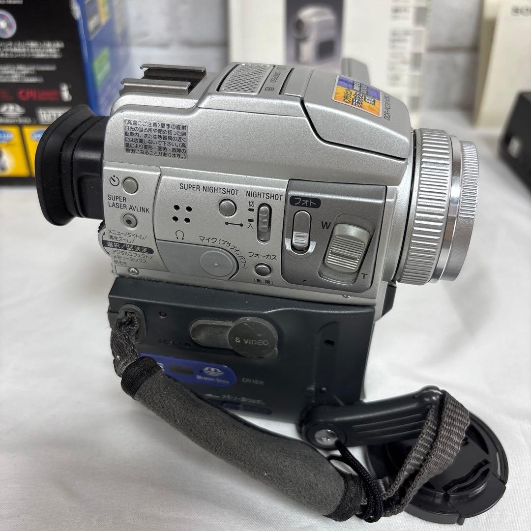 SONY DCR-PC110 デジタルハンディカム ビデオカメラ