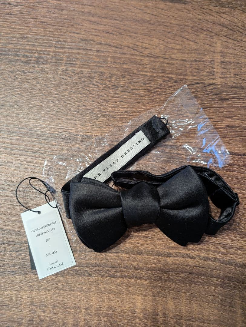 トリートドレッシング　新郎３点セット　カフリンクス　蝶ネクタイ　チーフ　結婚式