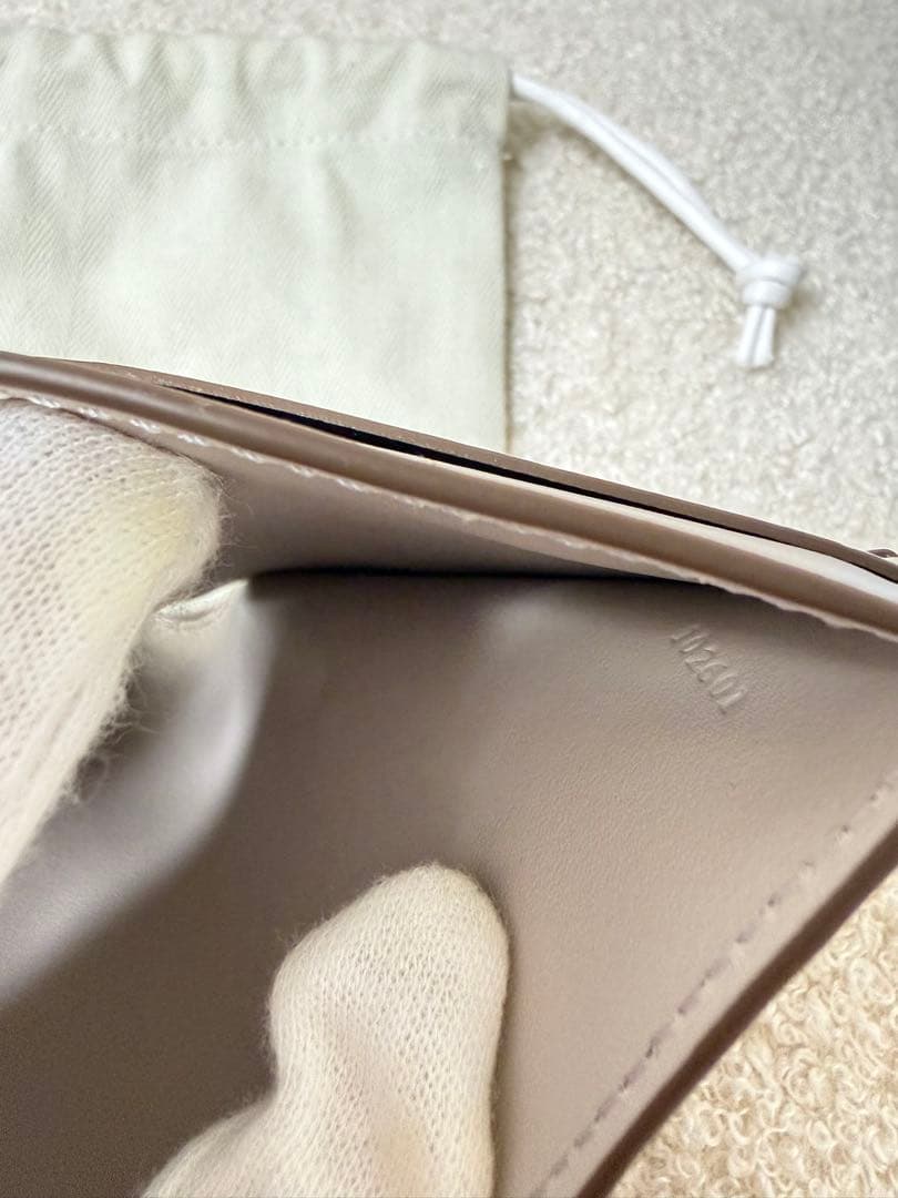 LOEWE アナグラムトライフォールドウォレット