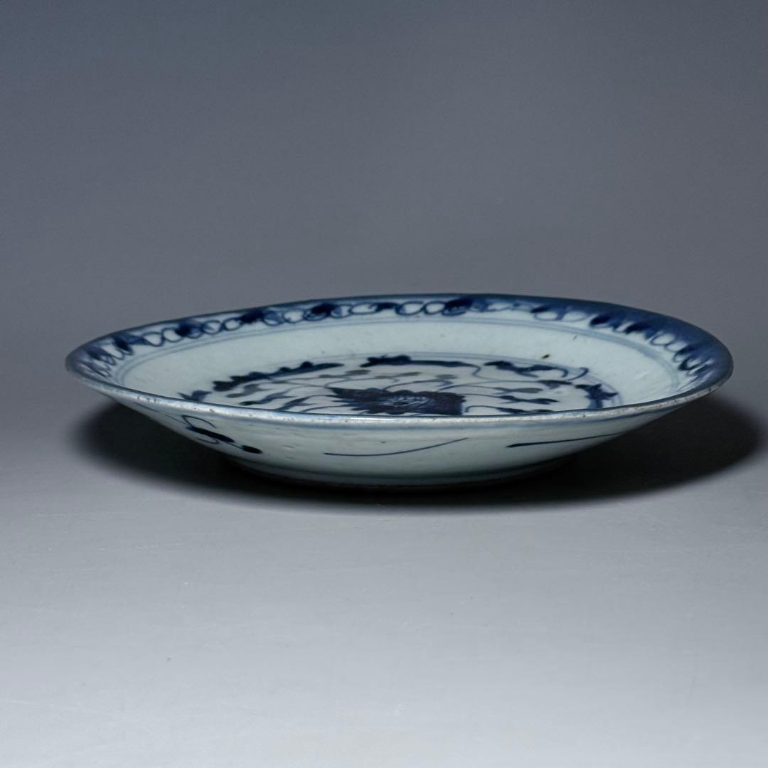 清代中期　青花勾連　染付魚文皿　中国美術　時代物 骨董品　古染付　時代あり