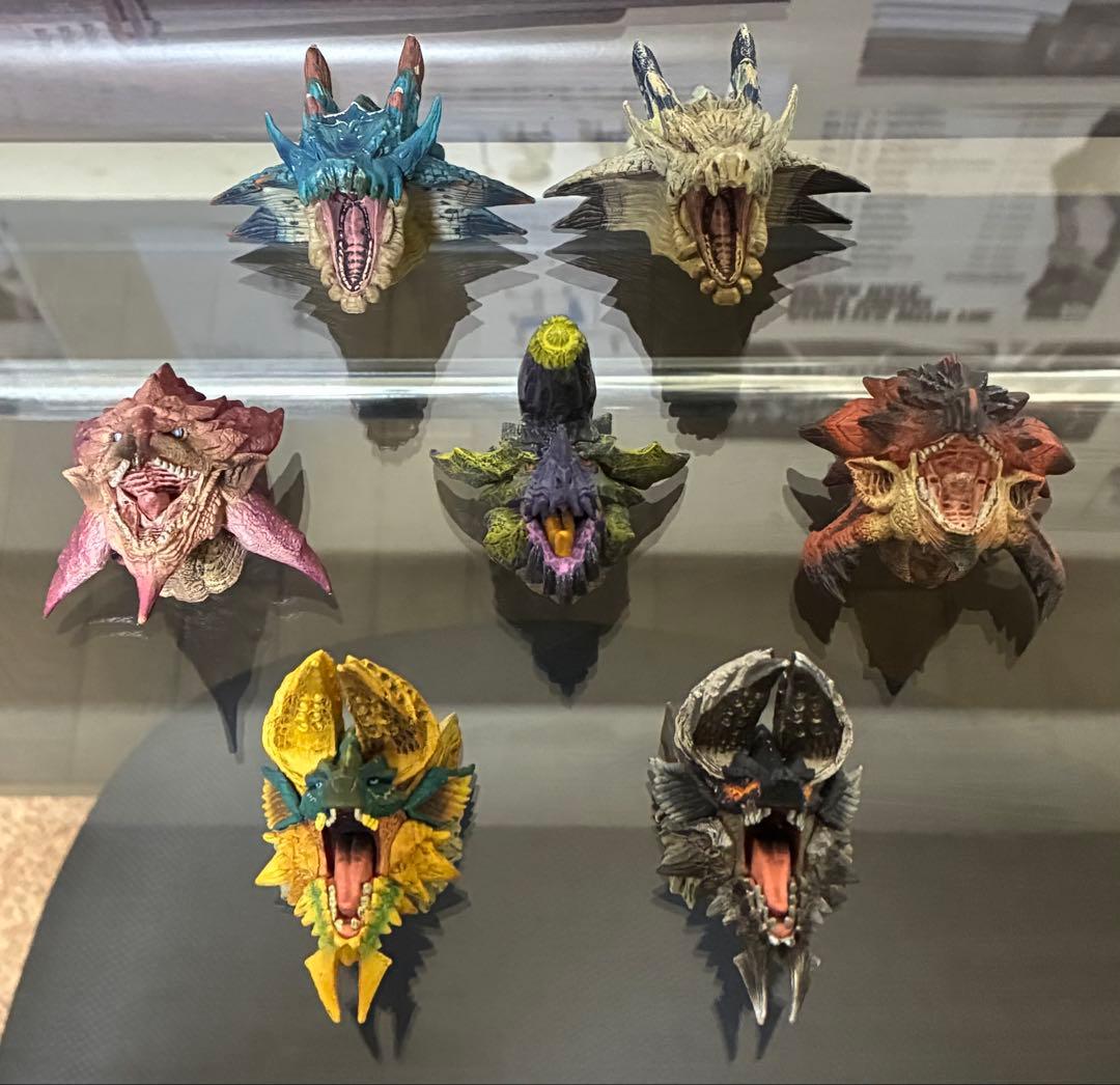 d*7様 【レア物】モンスターハンター ヘッドマグネットフィギュア7体セット