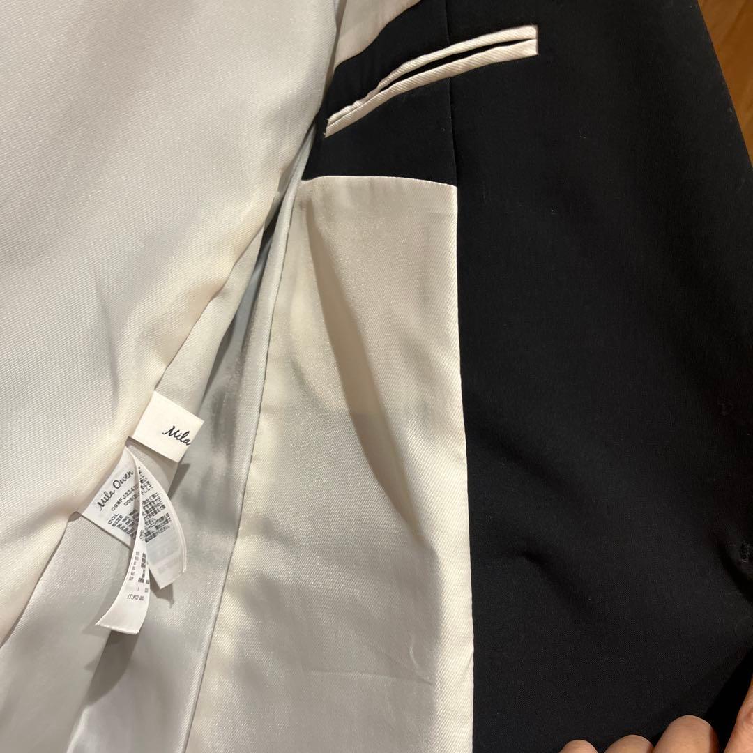【美品】MilaOwen 金釦ダブルブレストブレザー　黒1