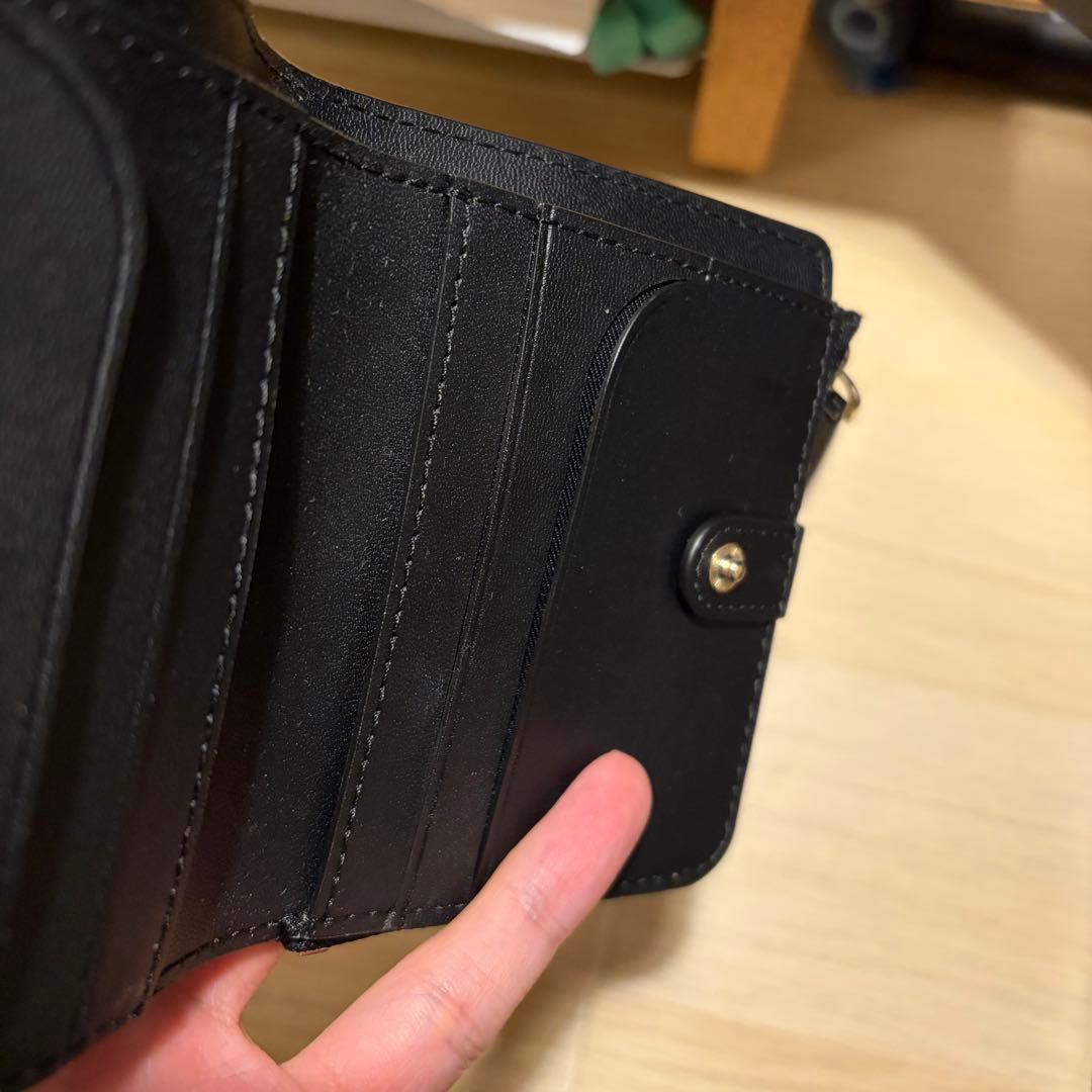 未使用　ケイトスペード　kate spade 二つ折財布　ウォレット　黒