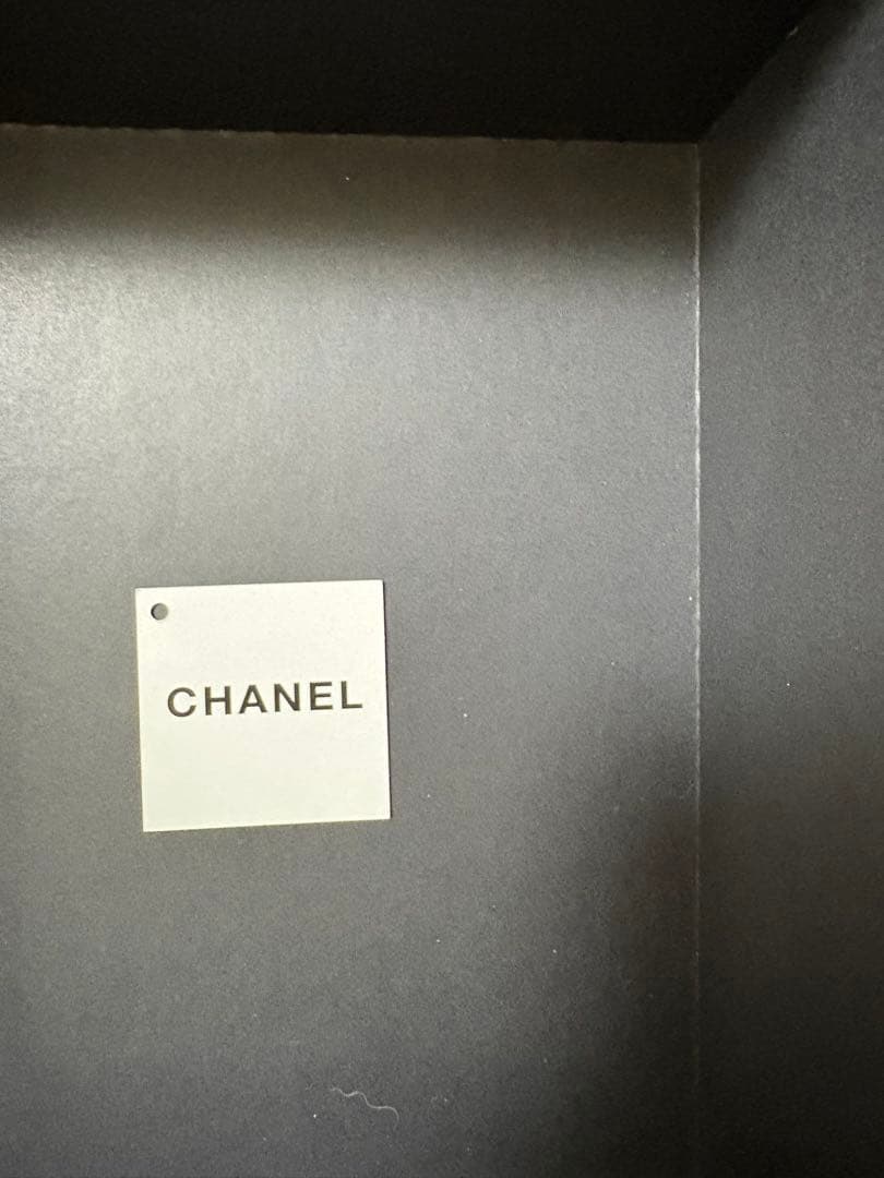シャネル　CHANEL 黒ベルベットシルバーヘアバンド　カチューシャ