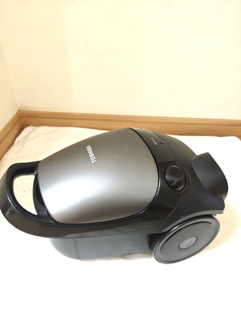 東芝紙パック式掃除機VC‐PM7A(H) なんと1年未満の品　エアーヘッド