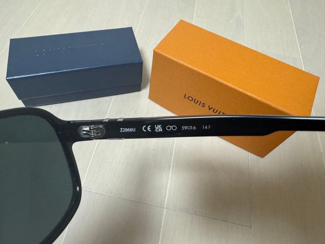 ルイヴィトン LOUIS VUITTON ヒットパイロット Z2866U