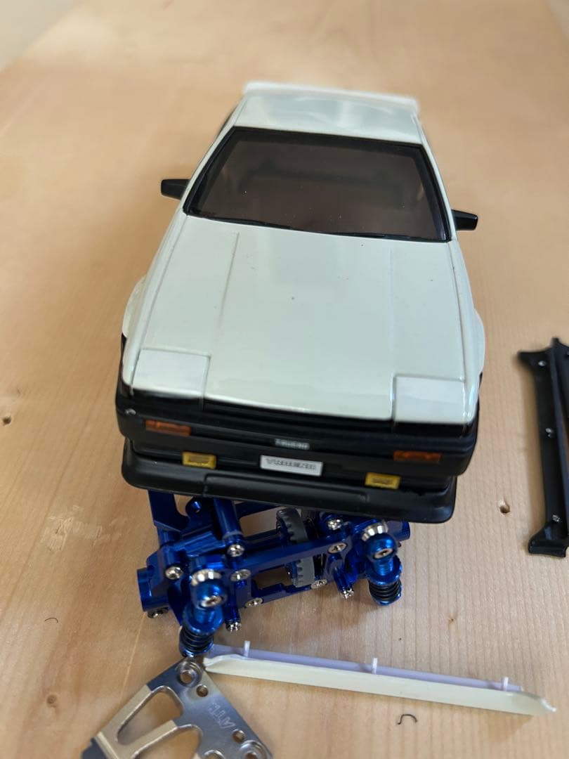 ミニッツのボディとイーグルDW トレノGTV