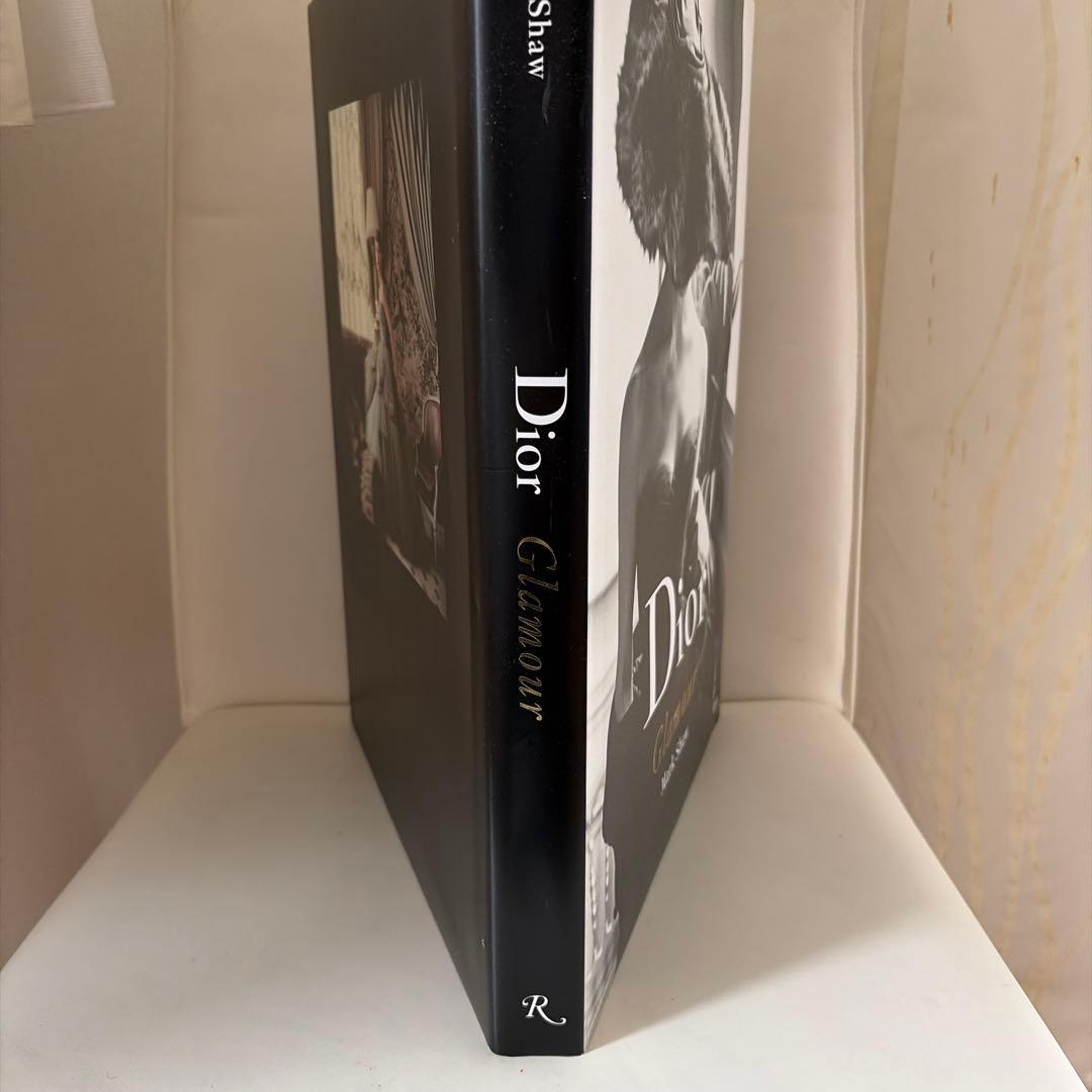 アート・デザイン・音楽 Dior glamour by Mark Show