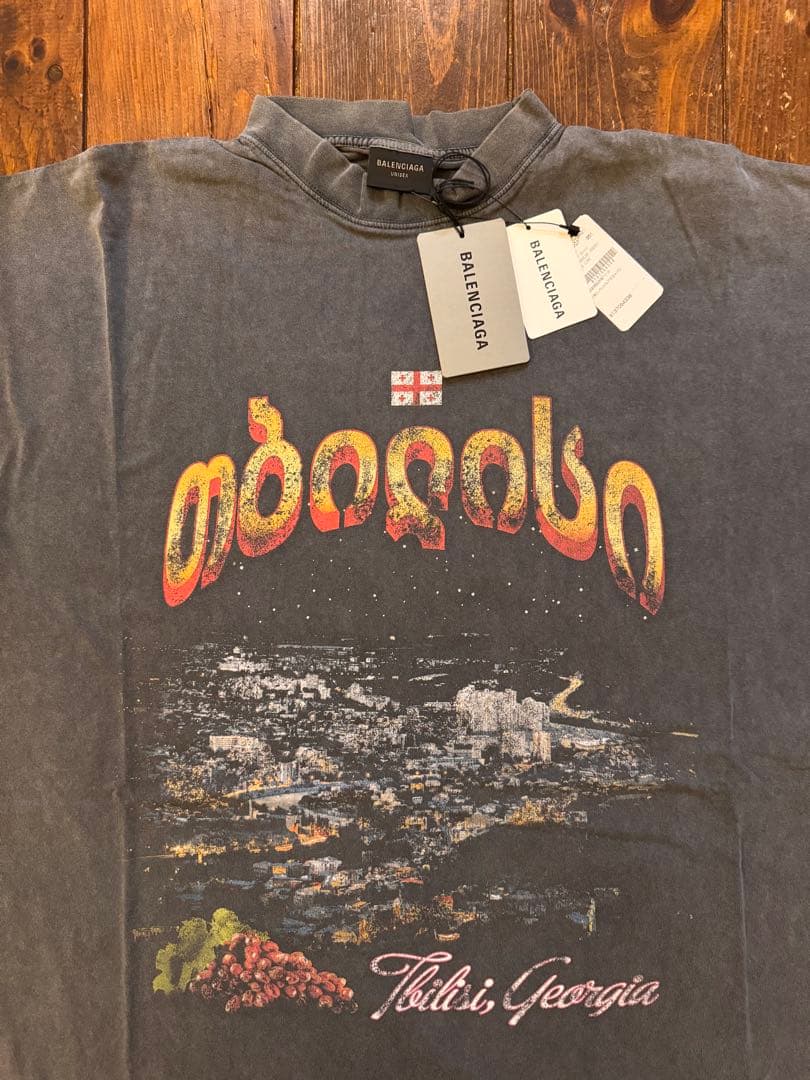 BALENCIAGA Tbilisi ia オーバーサイズ Tシャツ