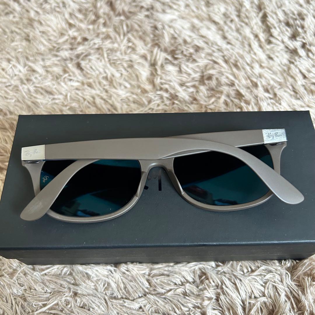 小物 Ray-Ban NEW WAYFARER LITEFORCE RB4207