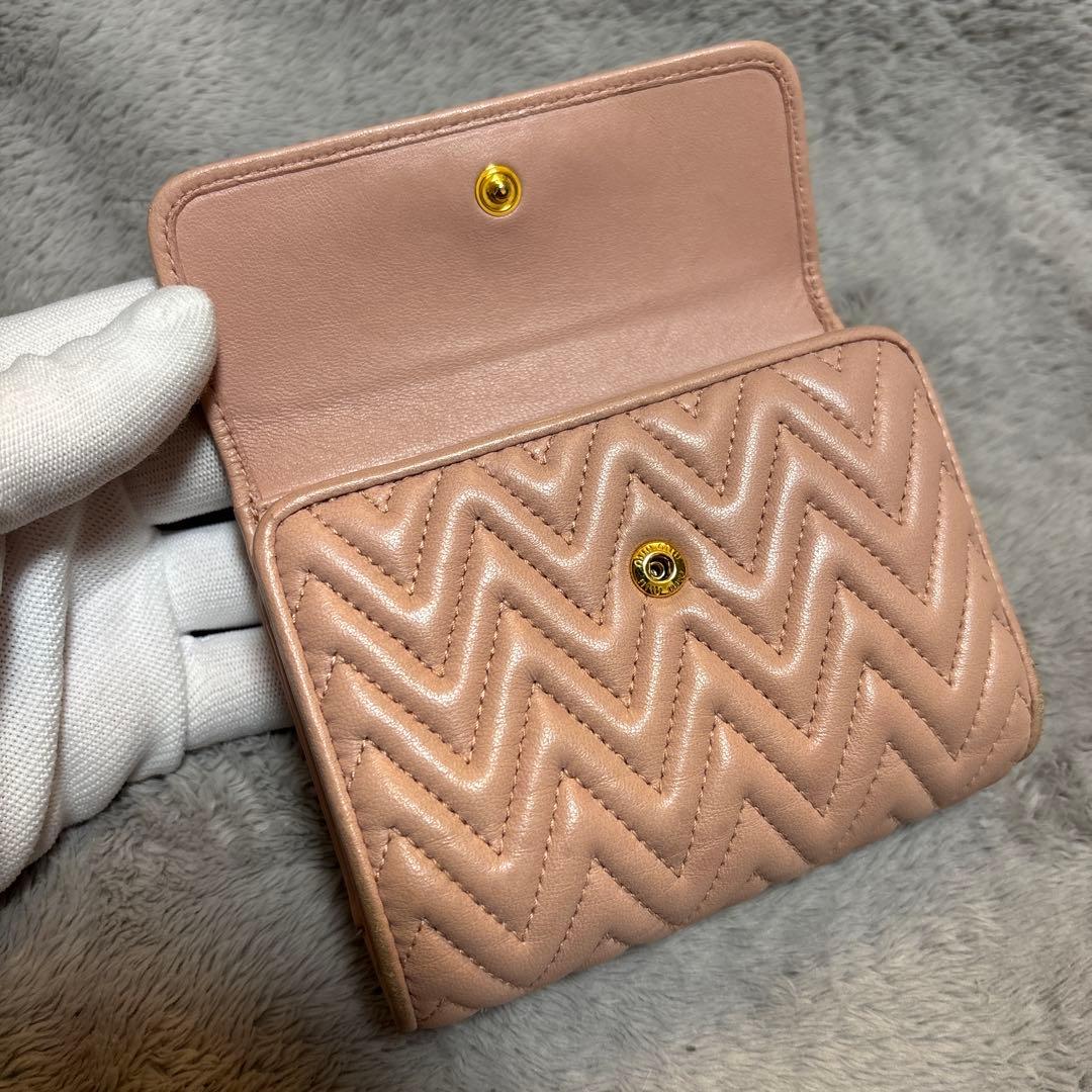 【本日限定値下げ】MIUMIU マテラッセ 折り財布 ピンク