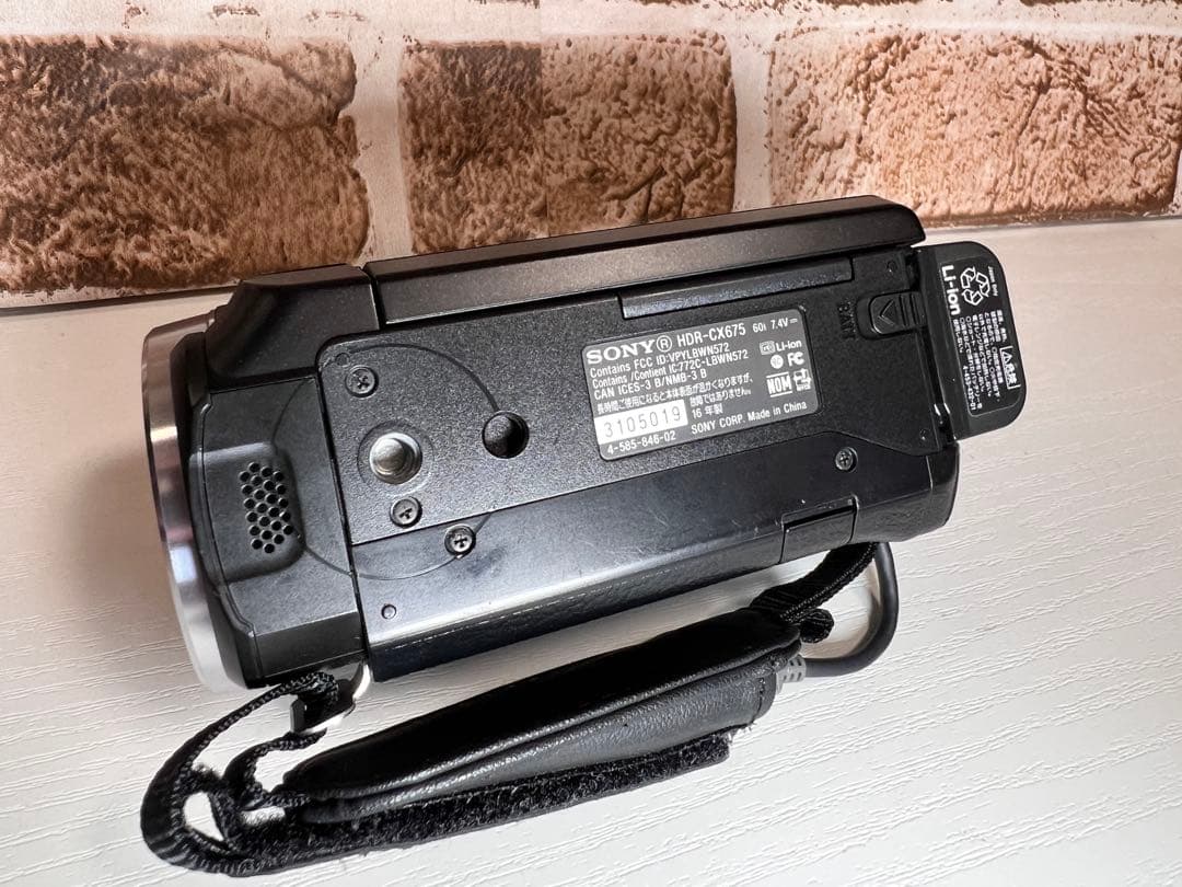 【美品】Sony HDR-CX675 ハンディカム 本体 バッテリー2個付き