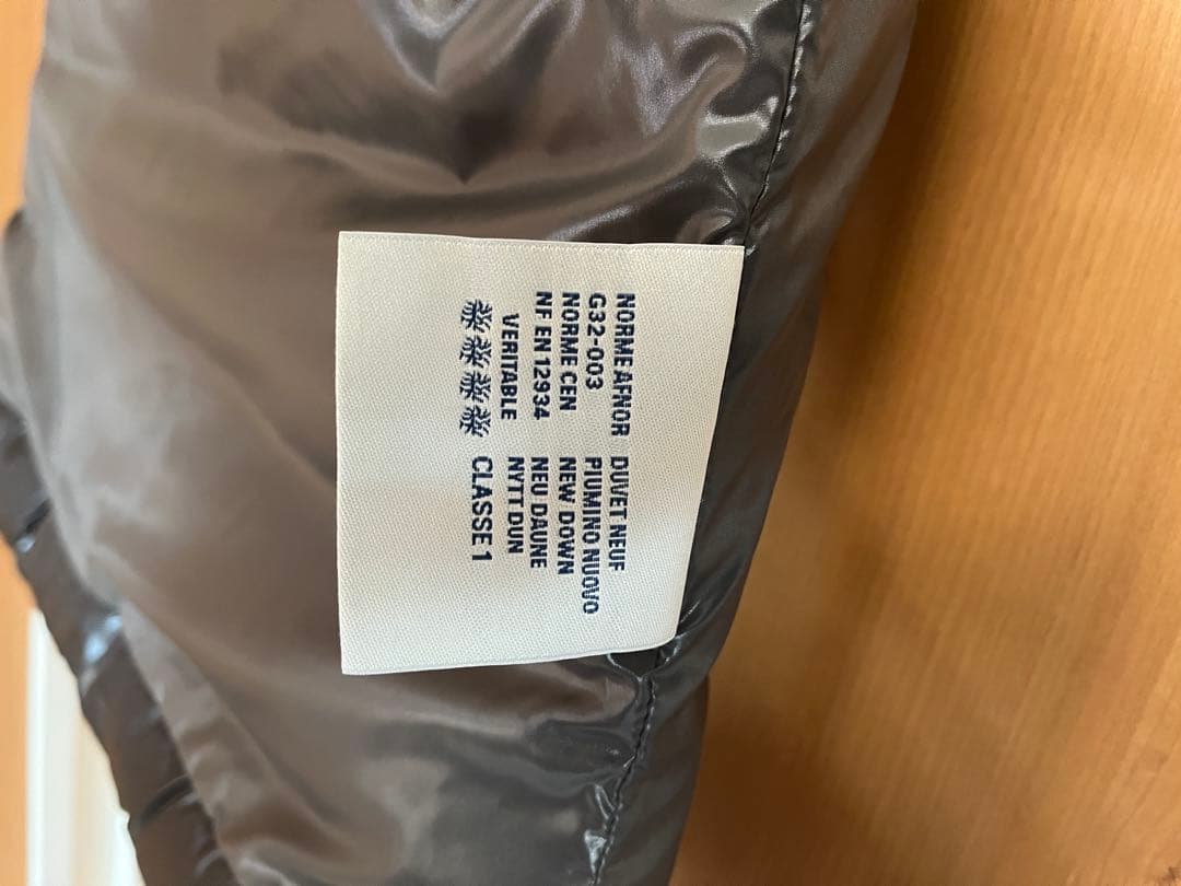 MONCLER メンズ　ダウンベスト