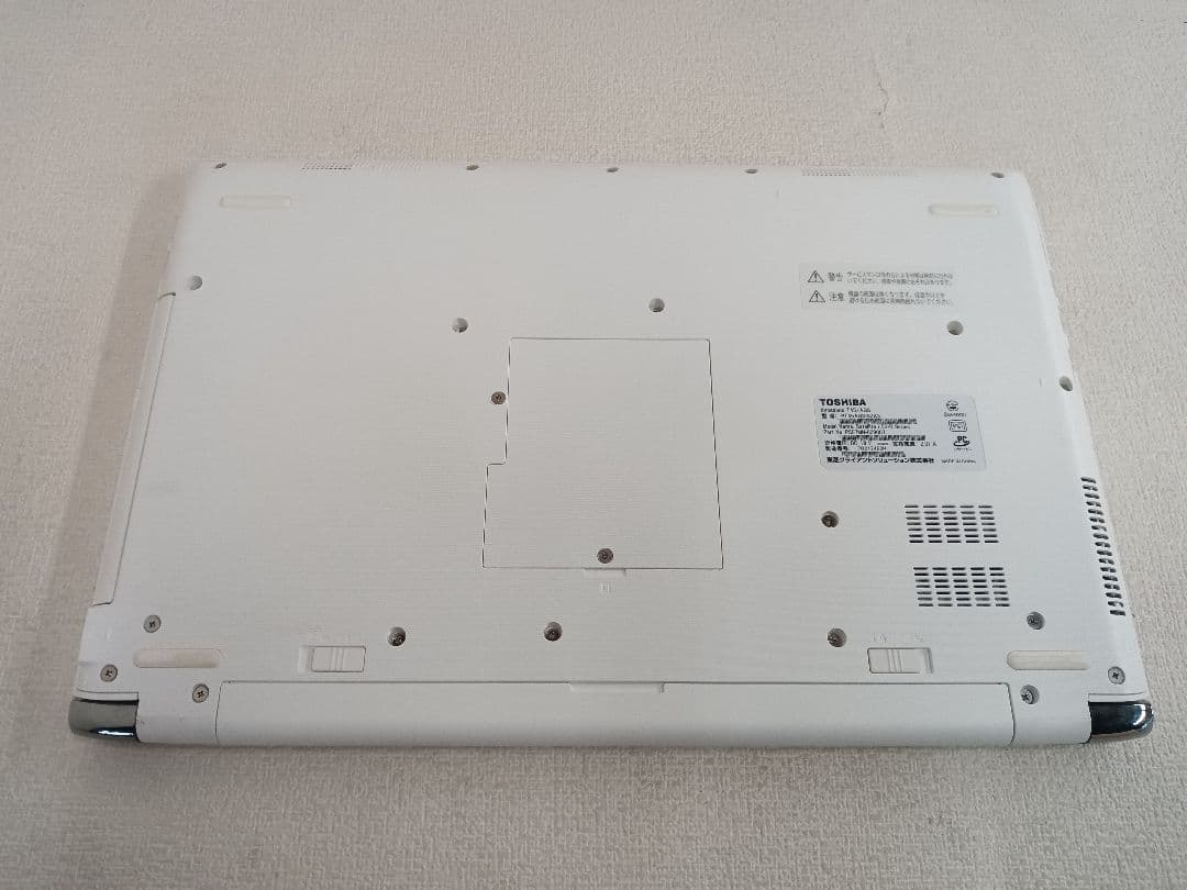 Λ dynabook PT45AGS-SJA3 キズ ストレージ無