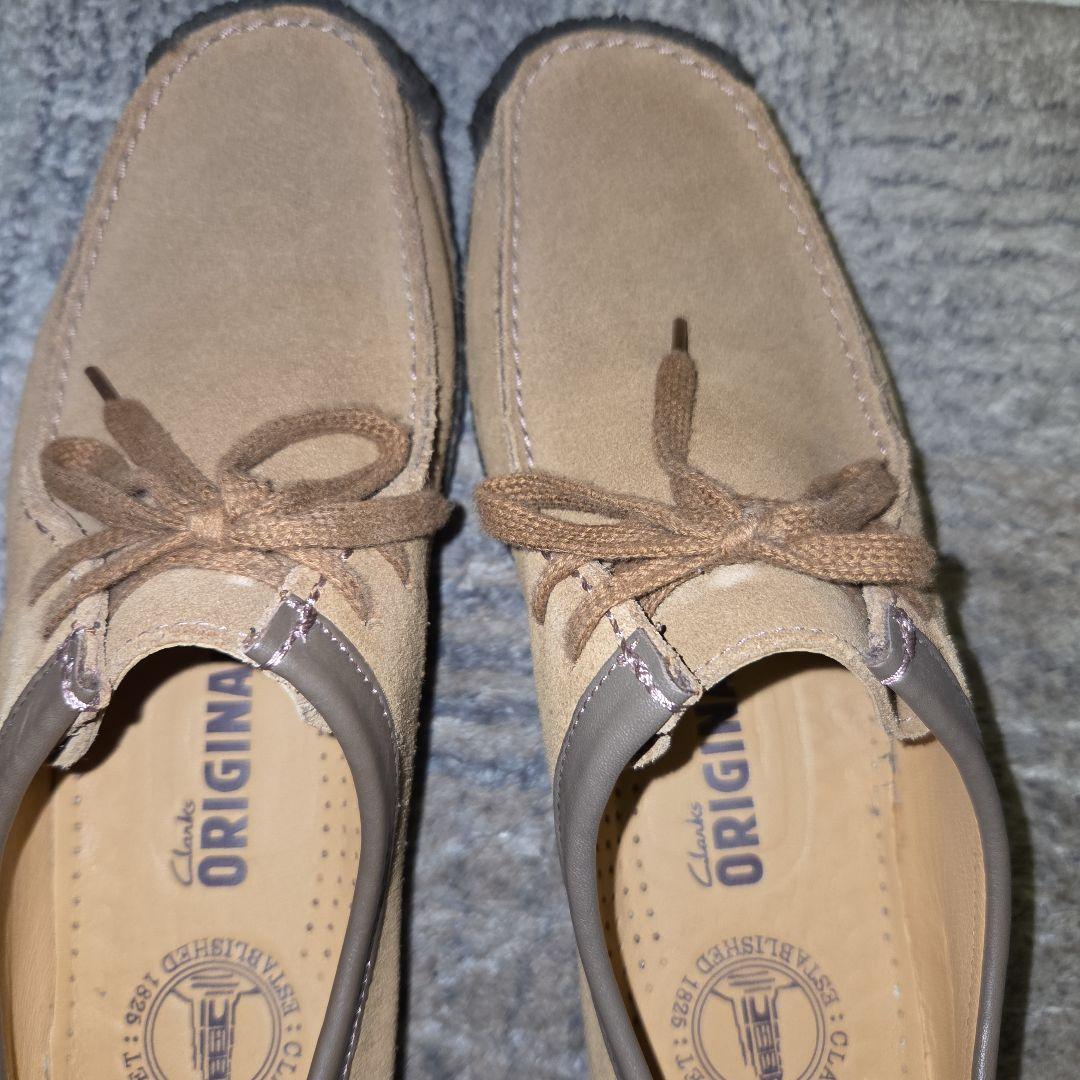 クラークス ナタリー ベージュ スエード CLARKS