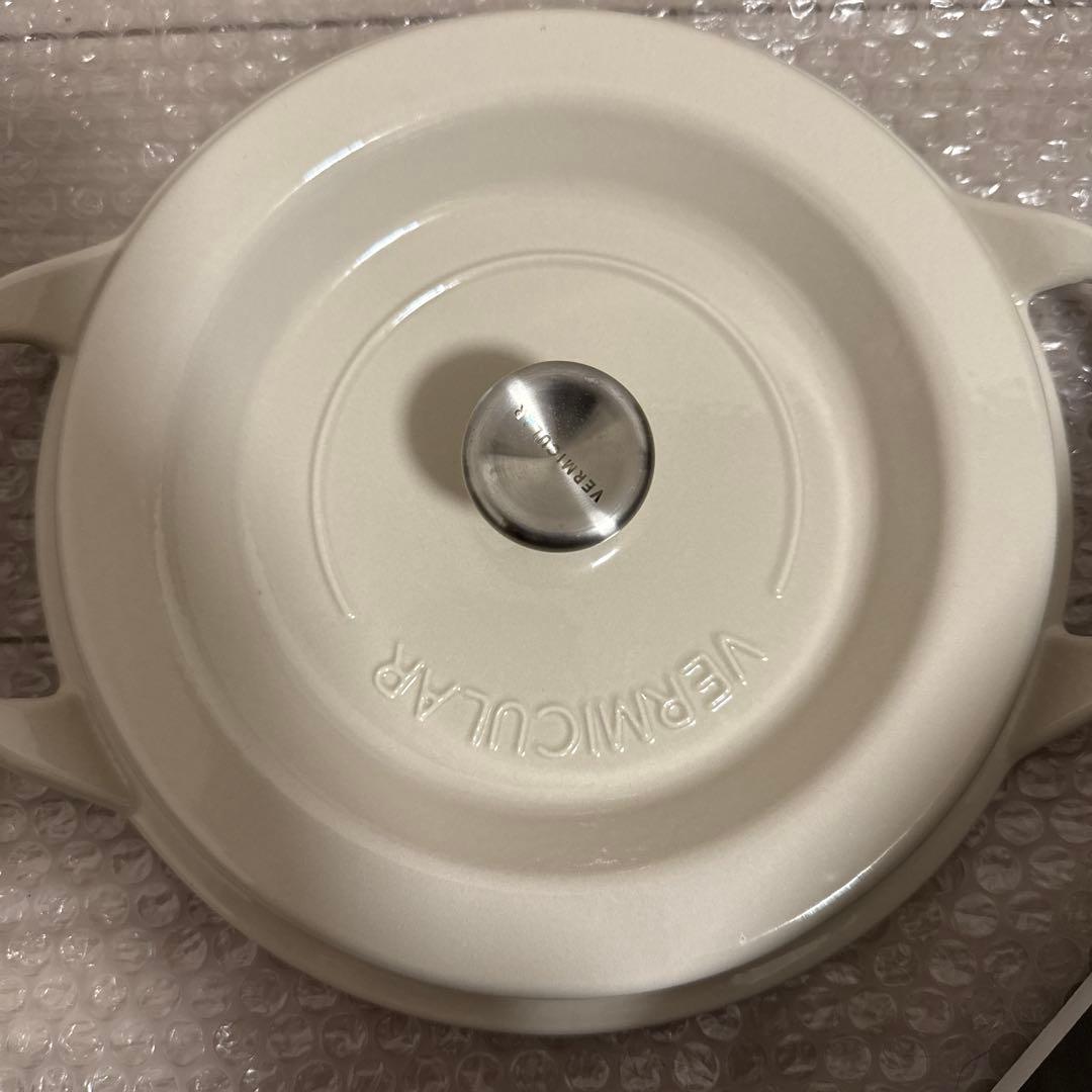 鍋　VERMICULAR oven pot round #22
