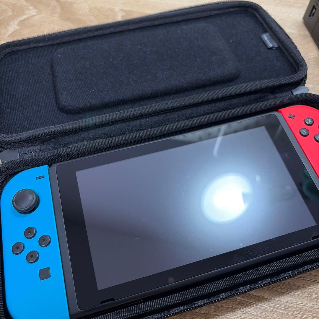 Nintendo Switch 本体 青/赤 Joy-Con ケース付き