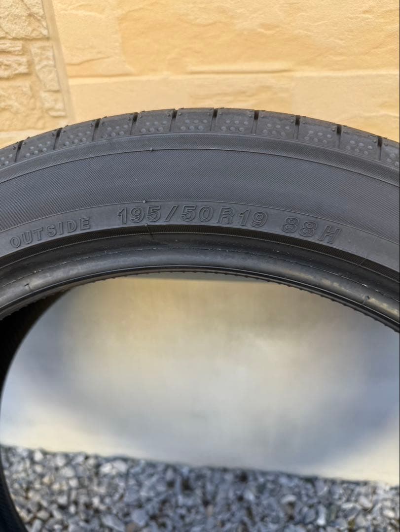 新車外し！25年製YOKOHAMA サマータイヤ 195/50R19 4本セット