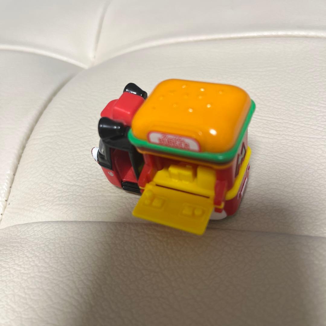 トミカ ミニカー 8台セット