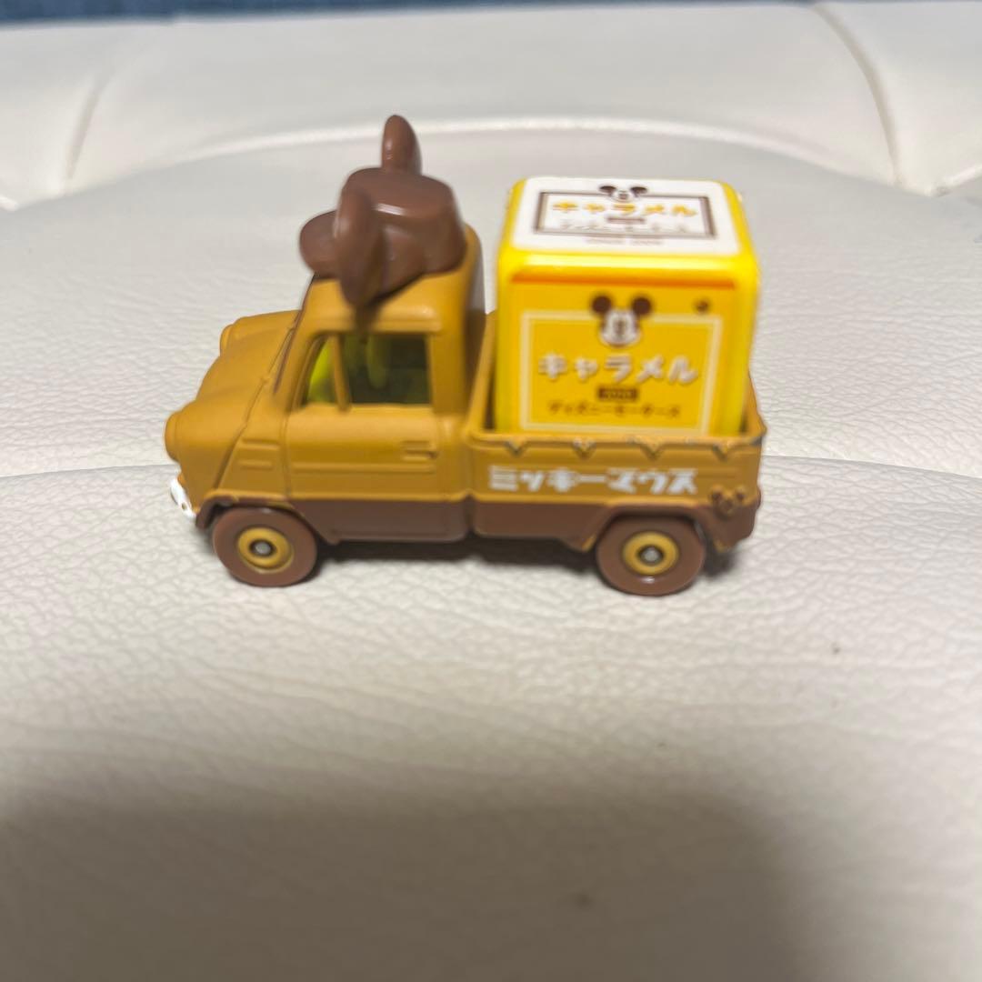 トミカ ミニカー 8台セット