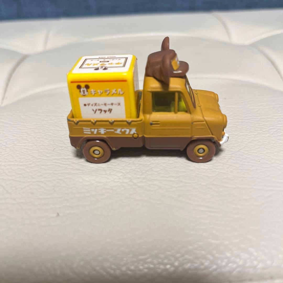 トミカ ミニカー 8台セット