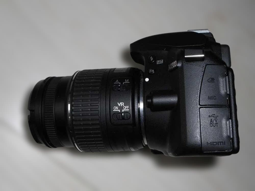Nikon デジタル一眼レフカメラ D3300 18-55mm レンズ/電池付
