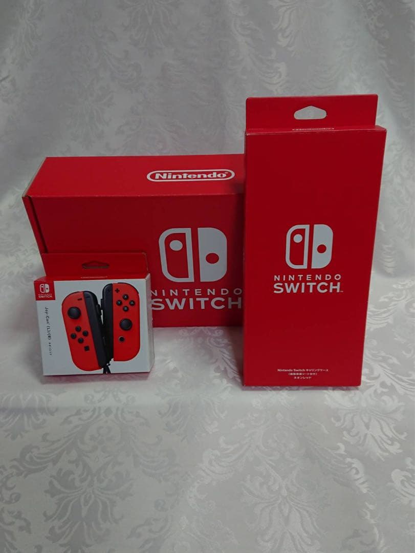 Nintendo Switch +Joy-Con+キャリングケース ネオンレッド