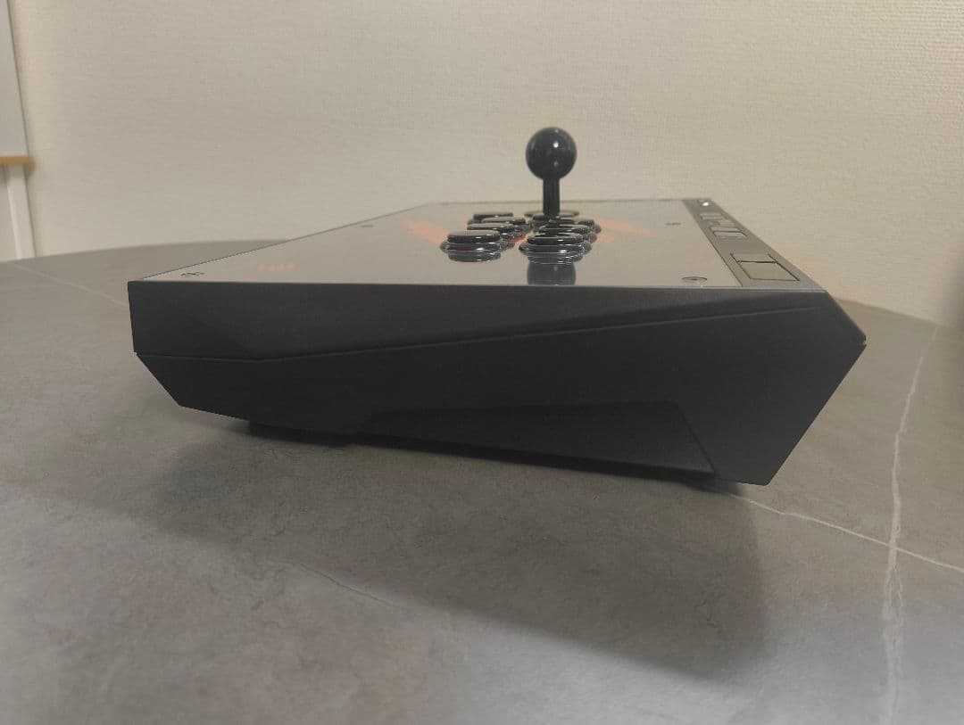 MAD CATZ 日本限定デザイン