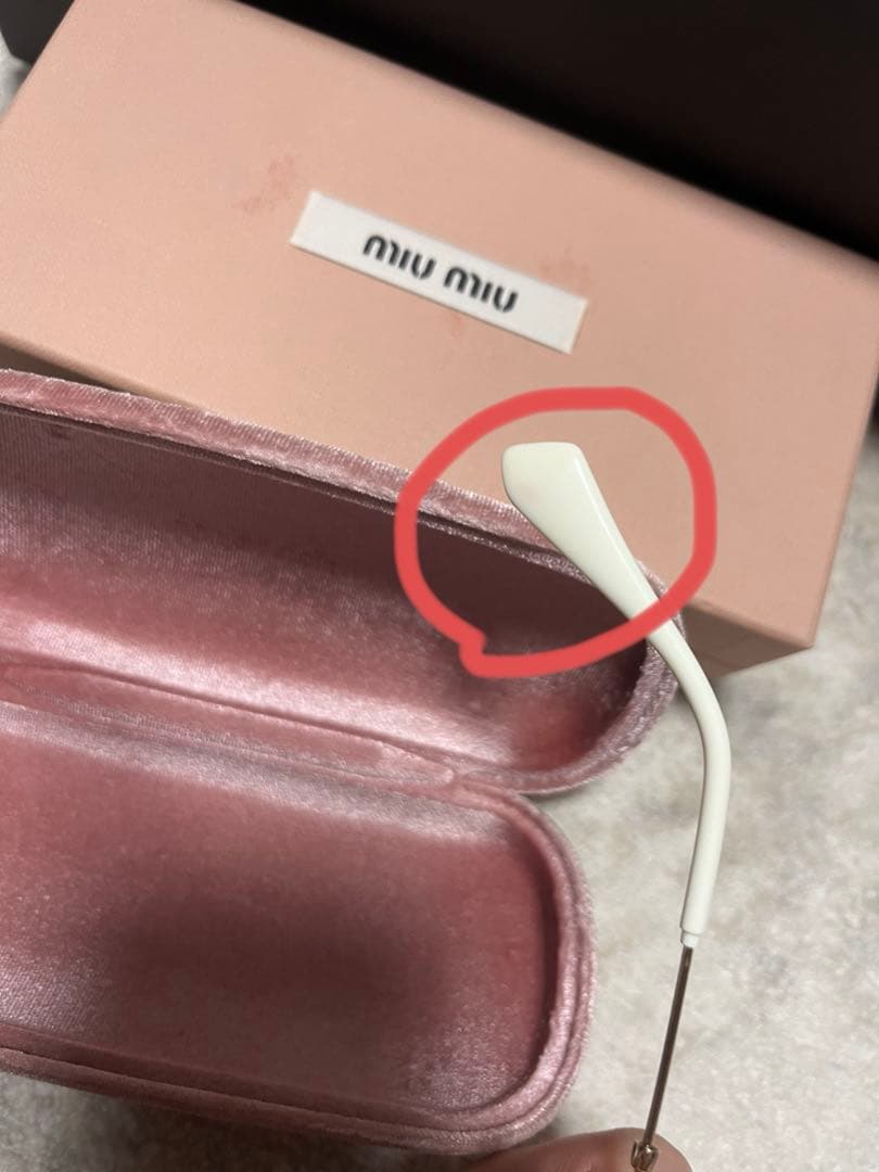 miumiu ハート サングラス 黒