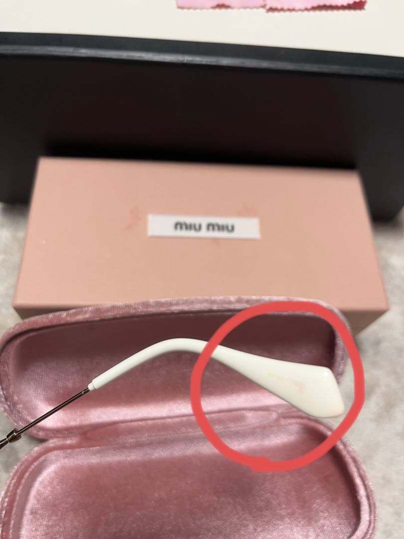 miumiu ハート サングラス 黒