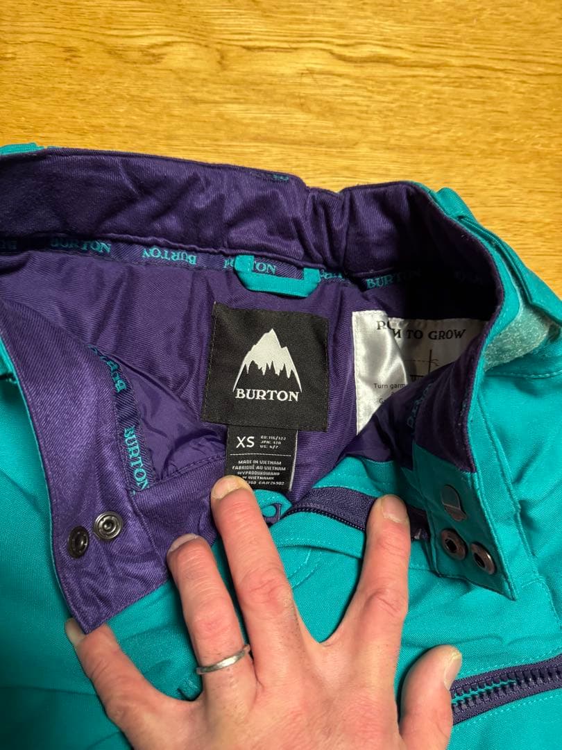 Burtonキッズ　ウェア上下セットXS