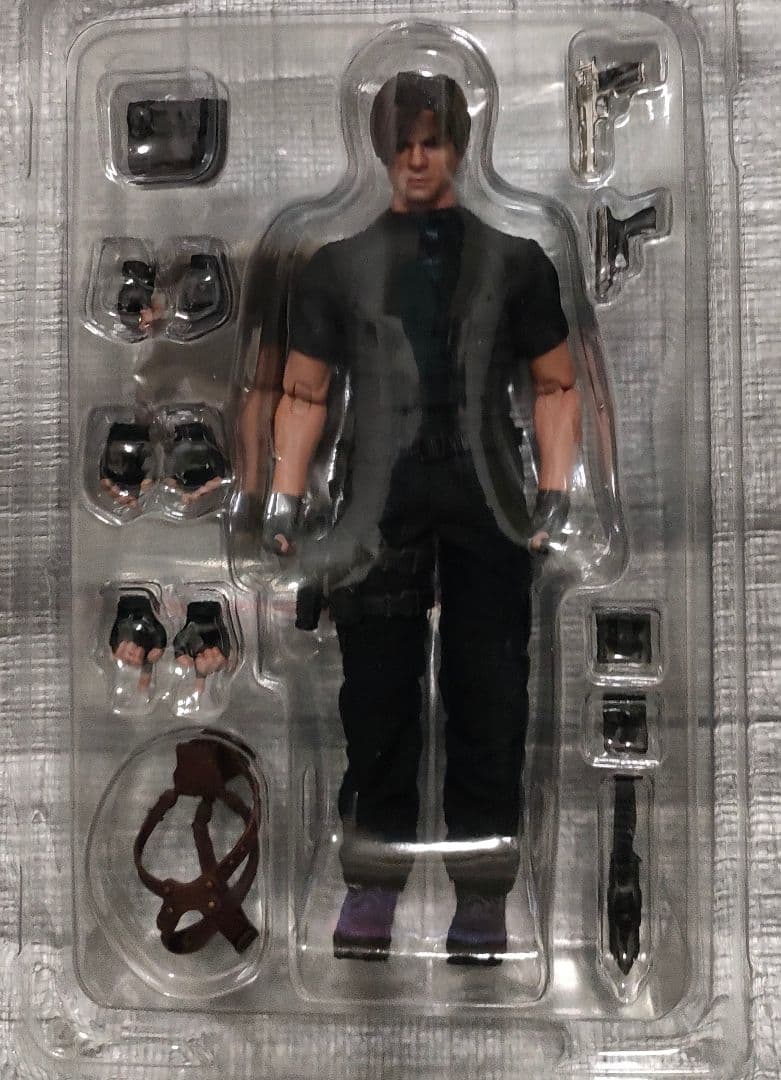 新品未使用　1/12　アクションフィギュア　レオン　バイオ　NWTOYS