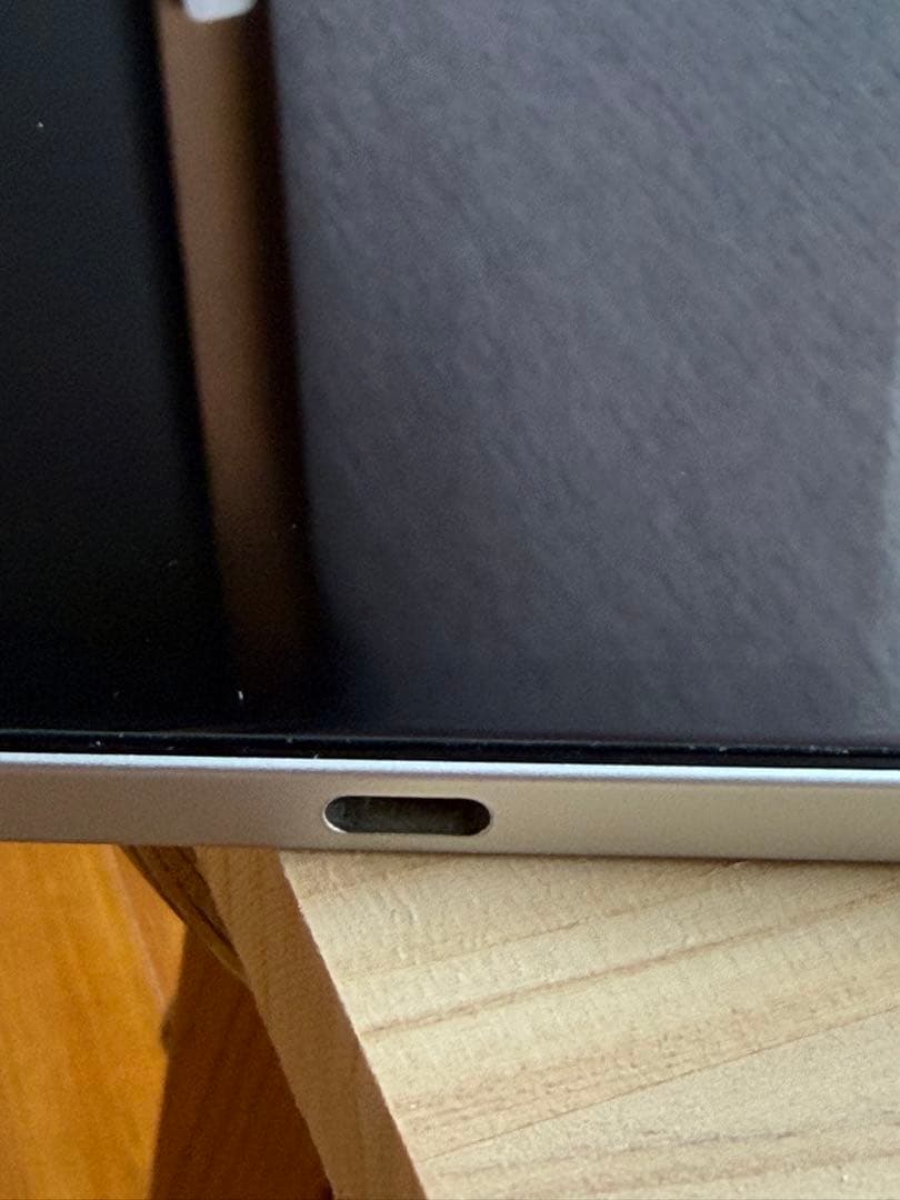 iPad Pro 11 256G Logicool Folio Touch付き