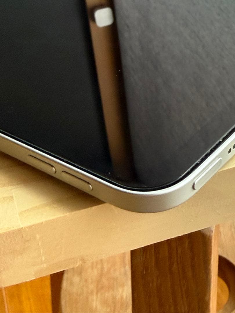 iPad Pro 11 256G Logicool Folio Touch付き