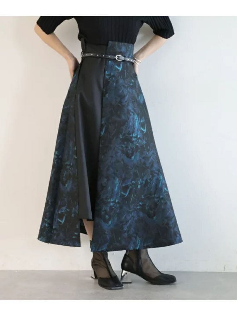 【美品】HARE ハレ　ガラキリカエフレアスカート　ネイビー　ブルー　ロング
