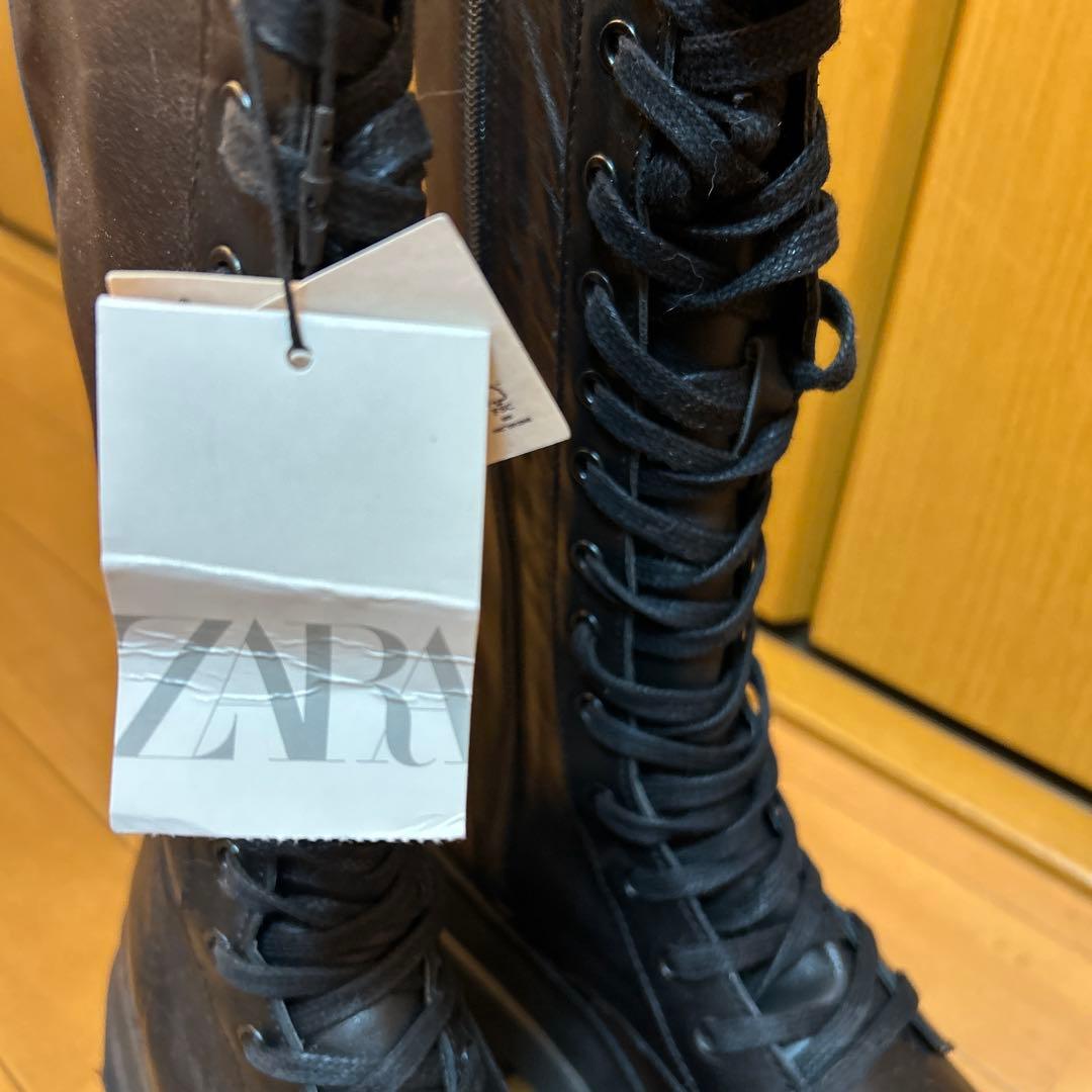 【未使用タグ付き】Zara レザーブーツ　トラックソール