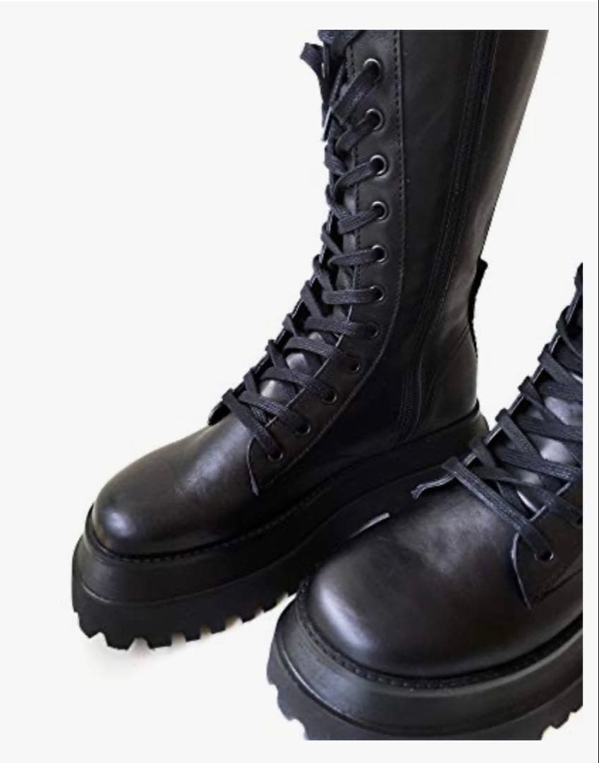 【未使用タグ付き】Zara レザーブーツ　トラックソール