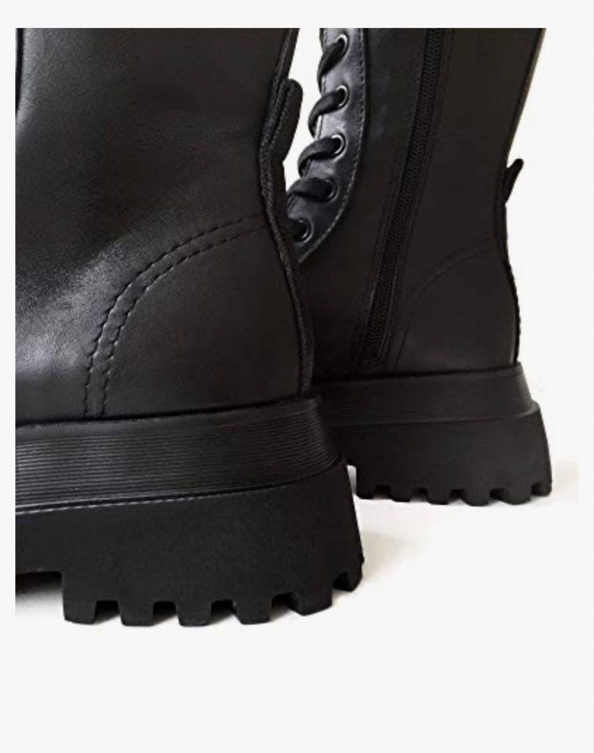【未使用タグ付き】Zara レザーブーツ　トラックソール