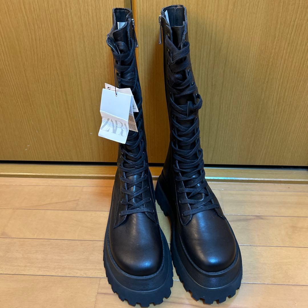 【未使用タグ付き】Zara レザーブーツ　トラックソール